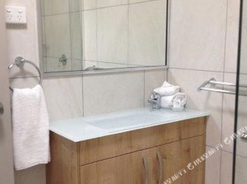 BEST WESTERN CASTLE LODGE MOTEL - Accommodation Gold Coast 3