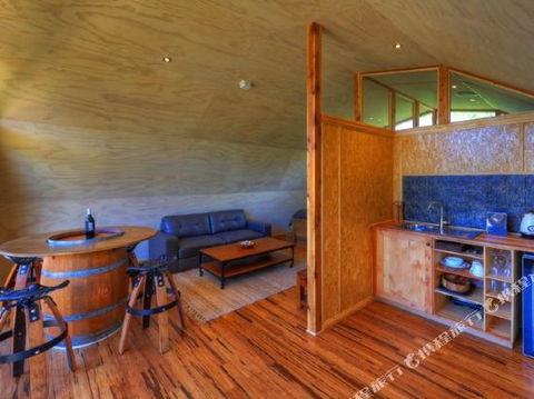 Bruny Island Accommodation 43 Degrees Beachside Studio Spa Apartments (1) - Accommodation Gold Coast 6
