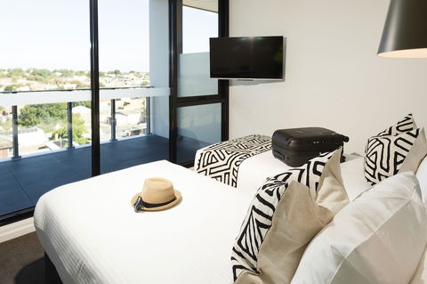 R Hotel Geelong - Accommodation Gold Coast 2