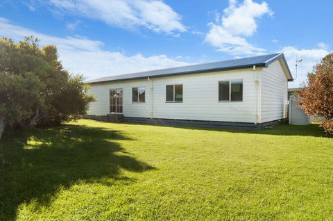 Julieanne - Accommodation Gold Coast 0
