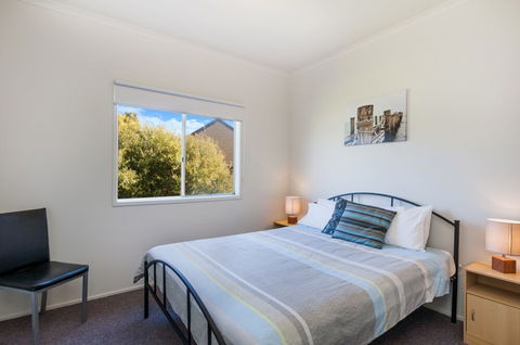 Julieanne - Accommodation Gold Coast 3