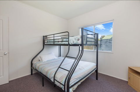 Julieanne - Accommodation Gold Coast 2