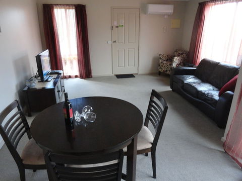 Victoria Lodge Motor Inn And Apartments - Gold Coast 4U 5