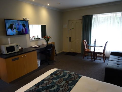 Victoria Lodge Motor Inn And Apartments - Gold Coast 4U 3