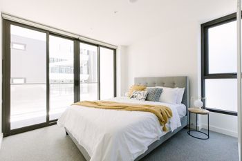 Super Spacious City View Apartments - Accommodation Gold Coast 4