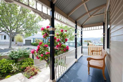Library House - Accommodation Gold Coast 6