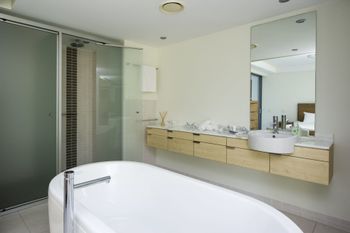 Blue On Blue Apartment 811 - Accommodation Gold Coast 6
