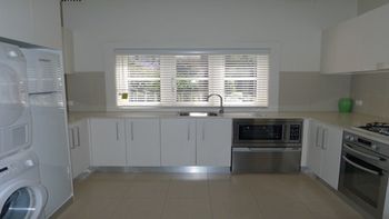 The Apartment Service LB001 - Gold Coast 4U 1