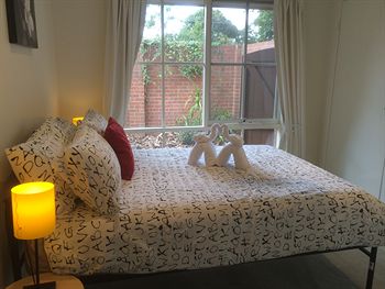 Australian Home Away Doncaster Elgar 2 - Accommodation Gold Coast 1