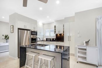 Paradise At The Point - Accommodation Gold Coast 2