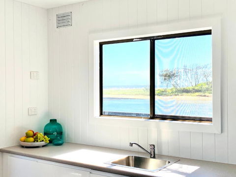 The Beach Arrawarra - Accommodation Gold Coast 2