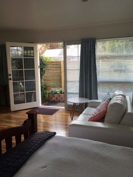 Nutgrove Beach Studio Apartment - Gold Coast 4U 1