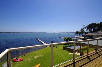 Luxury Waterfront House - Gold Coast 4U 5