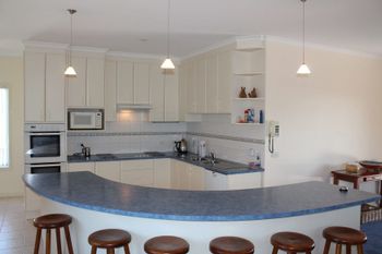 Redrocks Retreat - Accommodation Gold Coast 2
