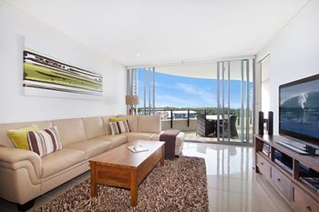 Cotton Beach Forty Four Roof Top - Accommodation Gold Coast 0