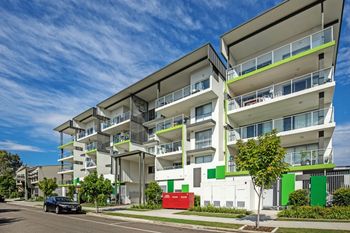 Cotton Tree Modern Apartment - Gold Coast 4U 4