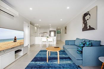 Cotton Tree Modern Apartment - Gold Coast 4U 2