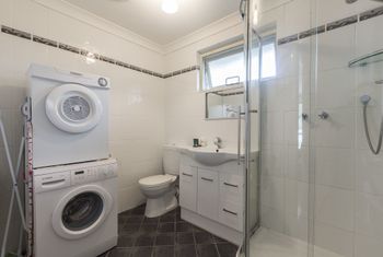 Claremont Apartment Number 6 - 1 Gold Coast 2