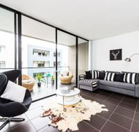 Executive Two Bed Penthouse Studio in the City - Gold Coast 4U