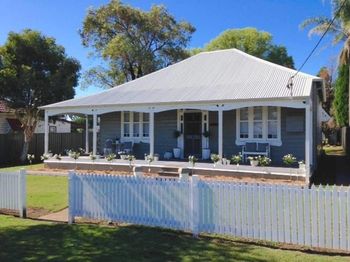 Edgeworth Street Manor - Gold Coast 4U 0