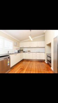 Edgeworth Street Manor - Gold Coast 4U 4