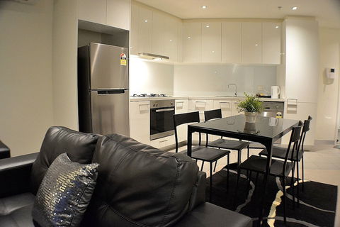 Royal Stays Apartments Southbank - Accommodation Gold Coast 2