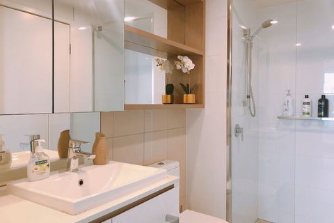 St.Tropez Apartment - Accommodation Gold Coast 2