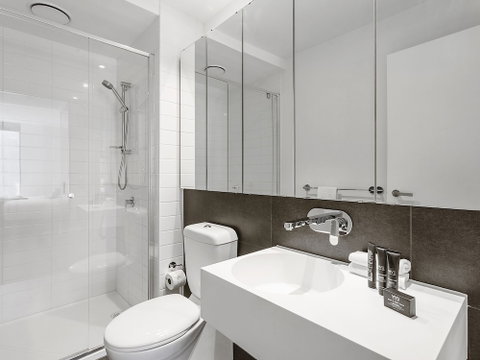 CHARLOTTE Manhatten Building Near Spencer St. & Southern Cross Station - Accommodation Gold Coast 2