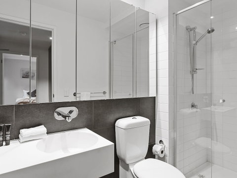 CHARLOTTE Manhatten Building Near Spencer St. & Southern Cross Station - Accommodation Gold Coast 3