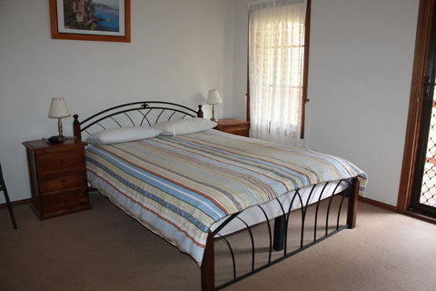 Surf Beach Family Friendly Home - Gold Coast 4U 6