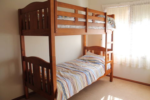 Surf Beach Family Friendly Home - Gold Coast 4U 3