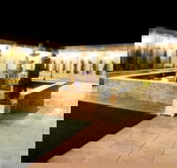 Hunts Hotel Liverpool - 1 Gold Coast