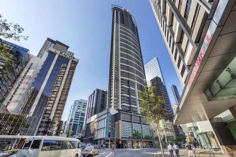 Oaks Aurora Tower - Accommodation Gold Coast 3