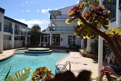West Beach Lagoon 202 - Quiet & Ground Floor - Gold Coast 4U 3