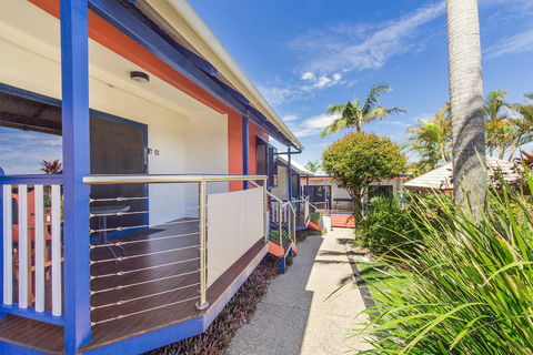 Clubyamba Beach Holiday Accommodation - Adults Only - Gold Coast 4U 1