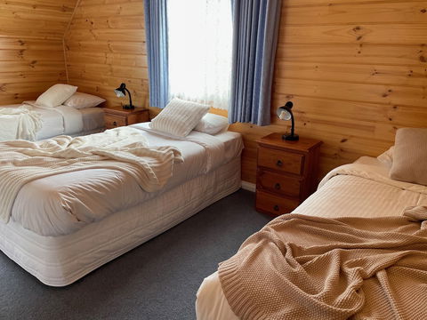 Dunes - Elegant Beach Villa With Huge Swim Spa - Accommodation Gold Coast 5