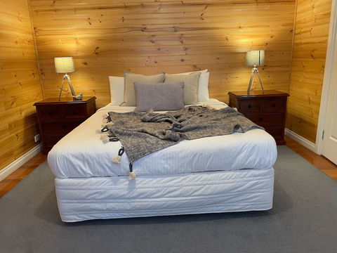 Dunes - Elegant Beach Villa With Huge Swim Spa - Accommodation Gold Coast 3