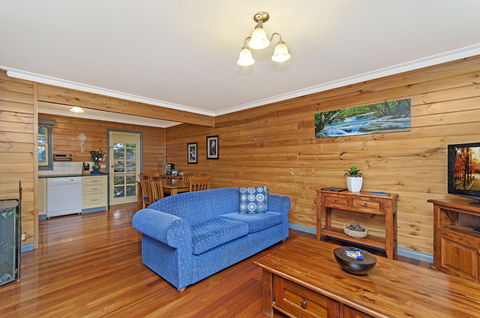 Dunes - Elegant Beach Villa With Huge Swim Spa - Accommodation Gold Coast 4