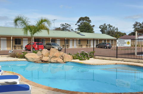 Pinjarra Resort - Accommodation Gold Coast 2