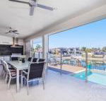 Absolute Beachfront Holiday House - Gold Coast 4U