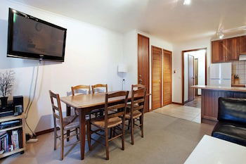 Lawlers 20 - Accommodation Gold Coast 1