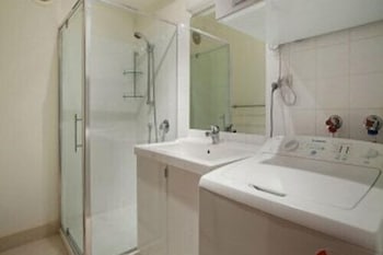 Lawlers 20 - Accommodation Gold Coast 4