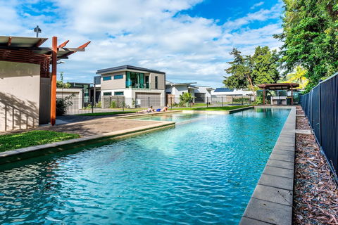 Blue Lagoon Villa B - Accommodation Gold Coast 3