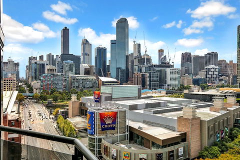 MJ Shortstay Whiteman St Apartments - Accommodation Gold Coast 6