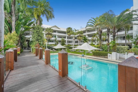 Poolside Apt In Alamanda Beachfront Resort 41 - Accommodation Gold Coast 1