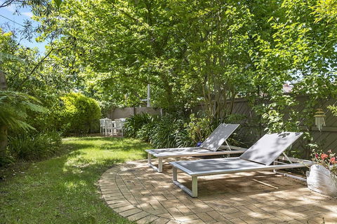Boutique Stays - Frankie's Place - Accommodation Gold Coast 1