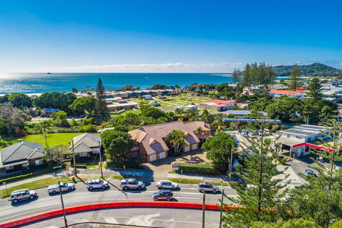 Bayside Court Apartments - Accommodation Gold Coast 5