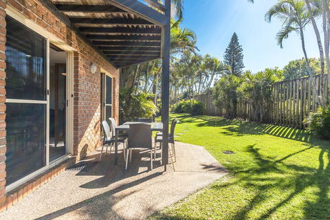 Bayside Court Apartments - Accommodation Gold Coast 3