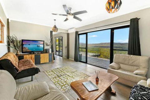 Eagles Loft - Accommodation Gold Coast 0