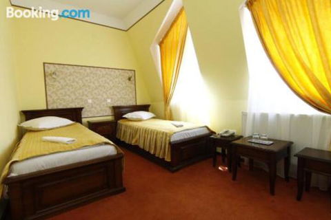 Mole Creek Lodge - Gold Coast 4U 5